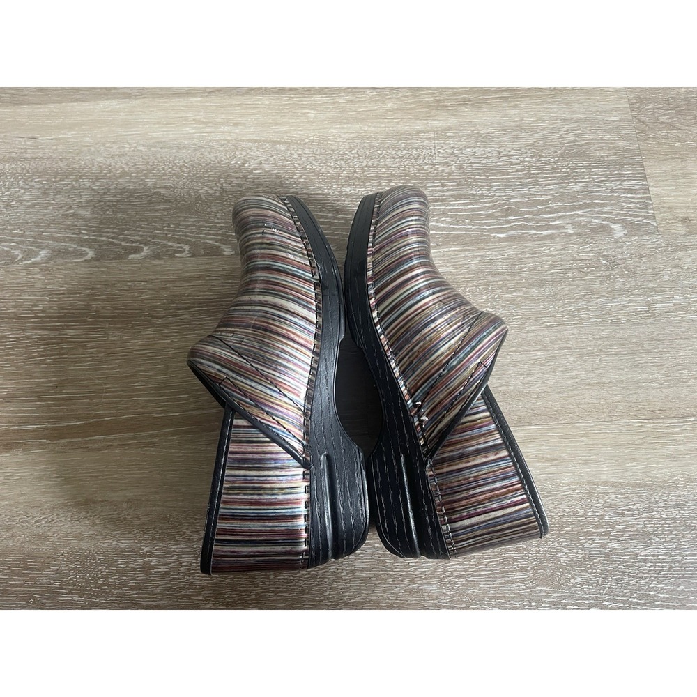 Dansko Size Clogs XP Patent Leather Warm Multicolor Stripes Size 38 US 8 - Picture 6 of 7